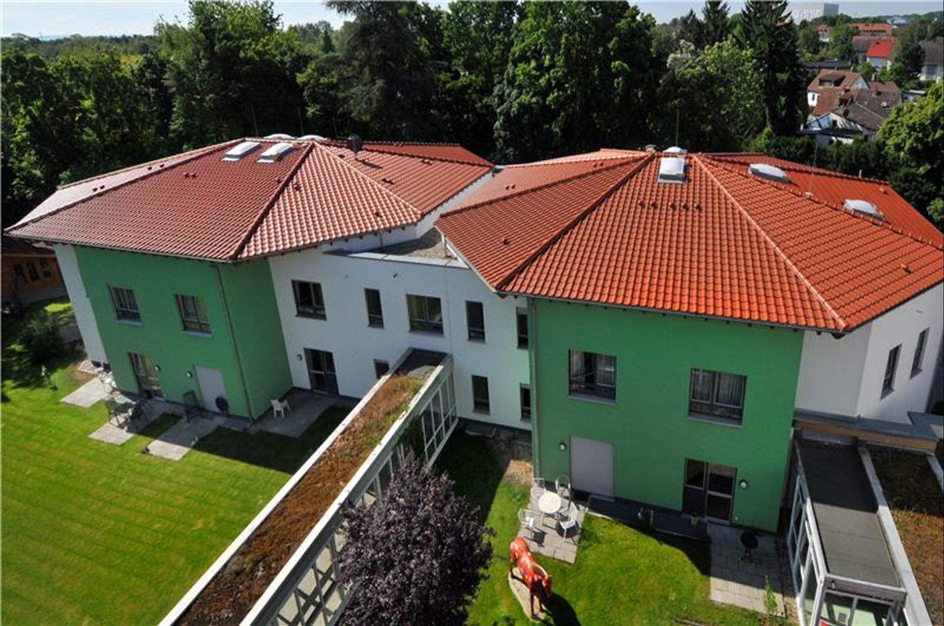 Blick auf das Franz-Pfeifer-Haus von oben